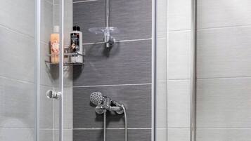 Apartment, 1 Bedroom, Accessible, Balcony | Bathroom shower