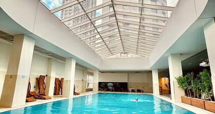 18th Floor Luxury Condo With Pool