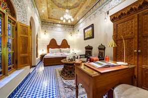 Deluxe Suite | 1 bedroom, hypo-allergenic bedding, minibar, in-room safe - Riad Rcif Alif Suite & Spa (Fes)