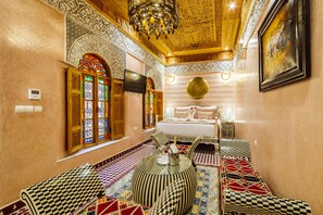 Forsetasvíta | 1 svefnherbergi, ofnæmisprófaður sængurfatnaður, míníbar