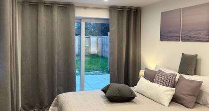 House in Croydon Welcomes you to Comfort and Style