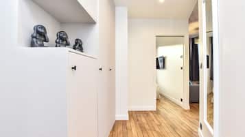 Comfort Apartment, City View | Living area | TV