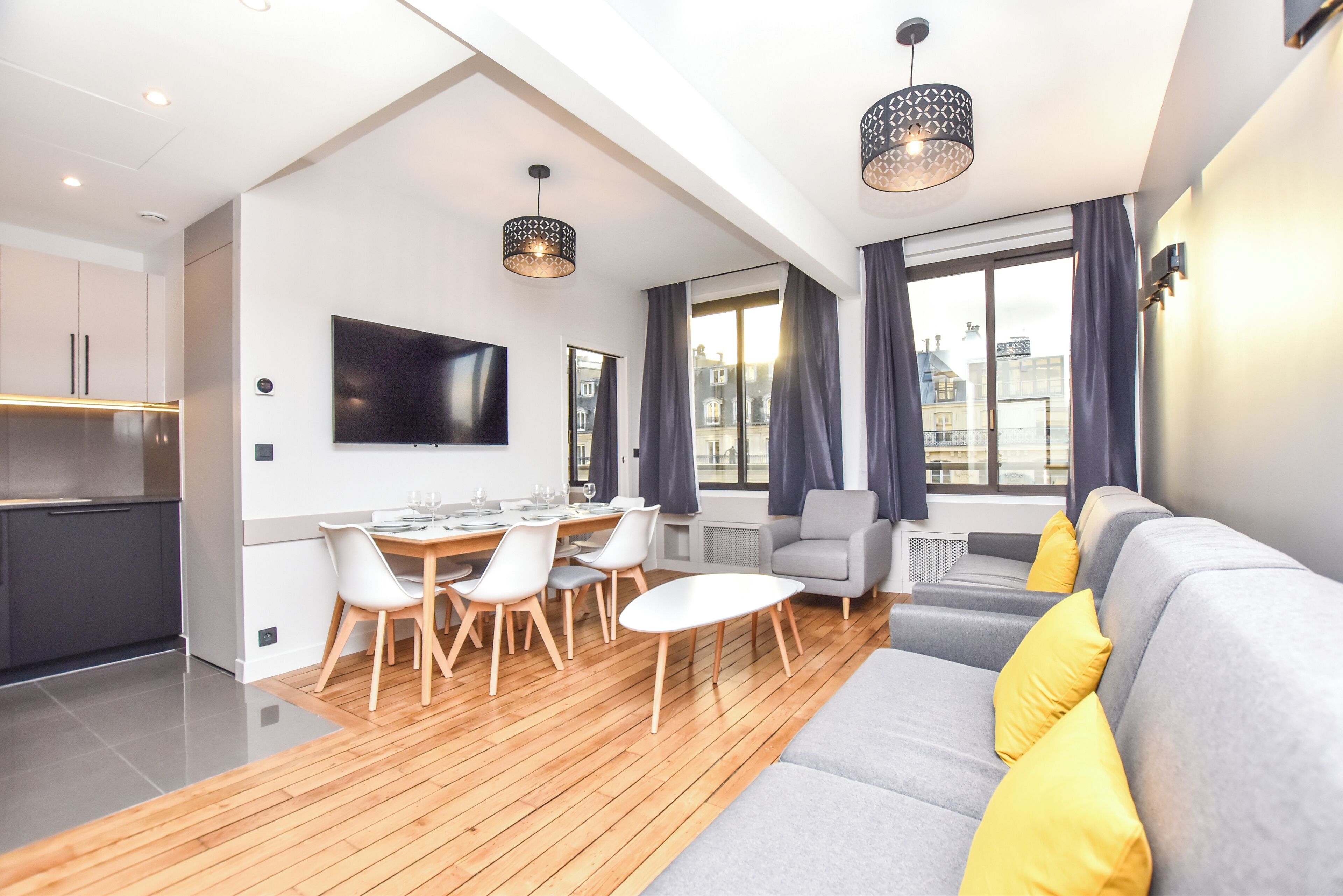 Apartamento familiar, vistas a la ciudad | Zona de estar