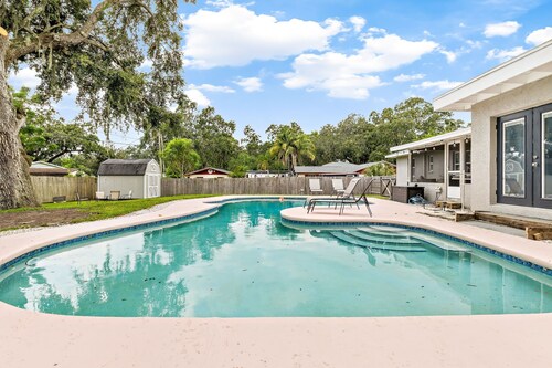 Beachy getaway in lovely Lakeland, Fl! 