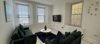 อพาร์ทเม้นท์กว้างขวางที่สวยงามพร้อมวิวทะเล