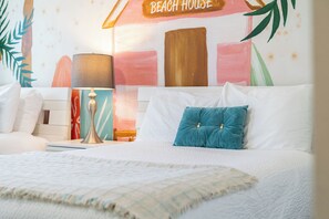 8 bedrooms, desk, iron/ironing board, travel crib