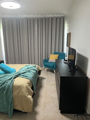2 bedrooms, in-room safe, iron/ironing board, travel crib