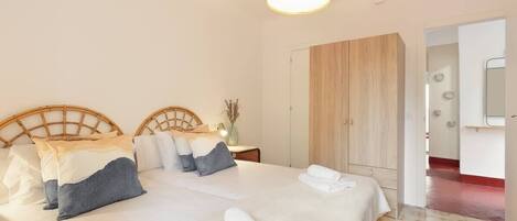 2 habitaciones, tabla de planchar con plancha y wifi gratis