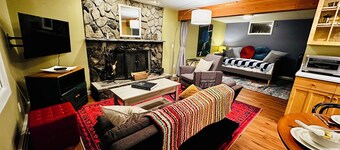 Private Truro apt near Corn Hill Beach & Ptown, dog-friendly--laundry & parking!