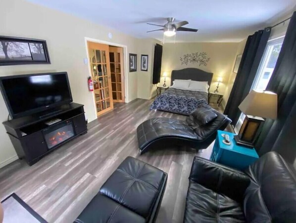 4 bedrooms, WiFi - My Little Acre NBP-2021-472

 (Tobermory)