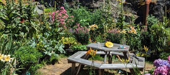 New on Vrbo - 5.0 stars Top 1% Airbnb -
Private Garden Suite - Free car charger