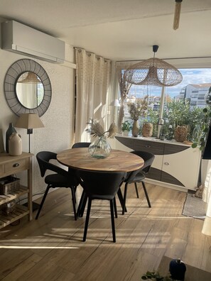 Dining - Appartement Terrasse sur Marina à Saint-cyprien Plage (Saint-Cyprien)