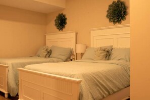 3 habitaciones, tabla de planchar con plancha y wifi gratis 