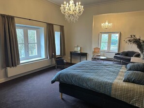 1 bedroom, WiFi, bed sheets - Leyselebeke Castle - Suite with Garden View (Brugge)