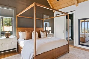 5 dormitoris, planxa i posts de planxar i un bressol de viatge 