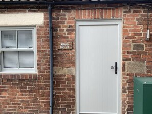 Apartment | Exterior - Charming 1-bed Apartment in Alfreton (Ripley)