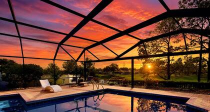 The Palms. Luxurious, pool, view