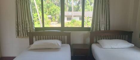 1 bedroom, WiFi, bed sheets