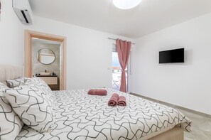 6 bedrooms, internet