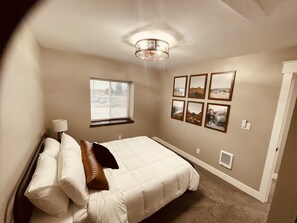 2 bedrooms, iron/ironing board, travel crib, free WiFi
