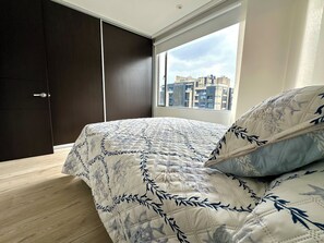 3 chambres, bureau, fer et planche à repasser, Wi-Fi gratuit