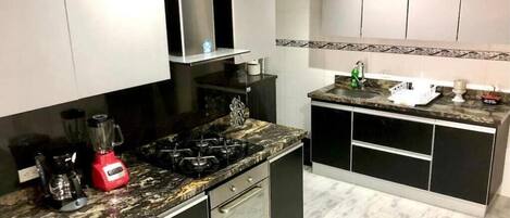 Fridge, microwave, oven, coffee/tea maker