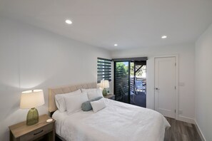 3 habitaciones, escritorio, tabla de planchar con plancha y wifi 