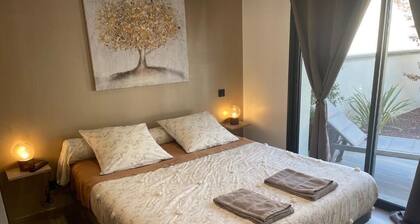 Comme Ă la maison prĂšs de la dolce via