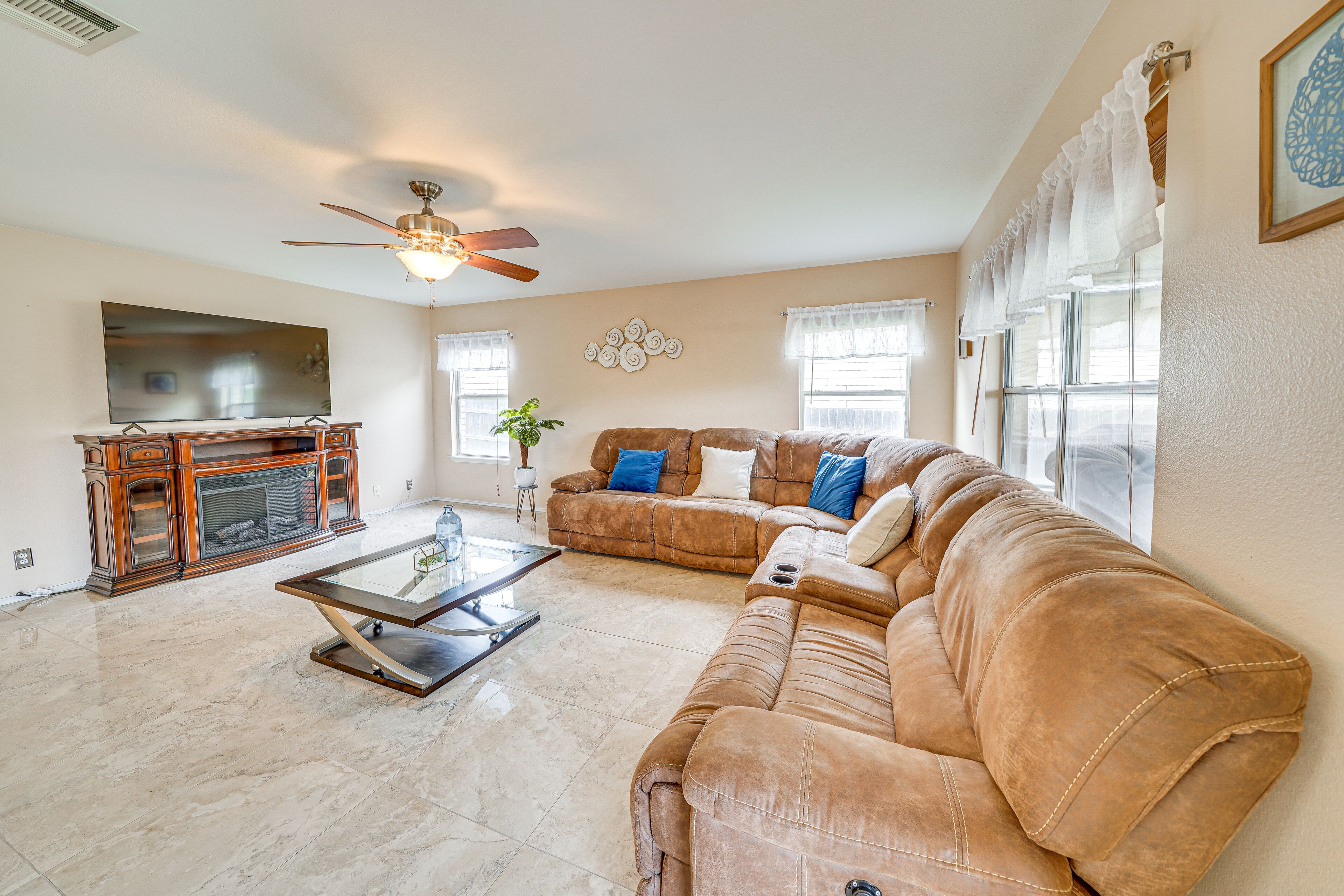 Bright San Antonio Home w/ Game Room + Pool Access