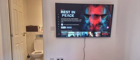 Ferienhaus | Badezimmer | Dusche, Handtücher