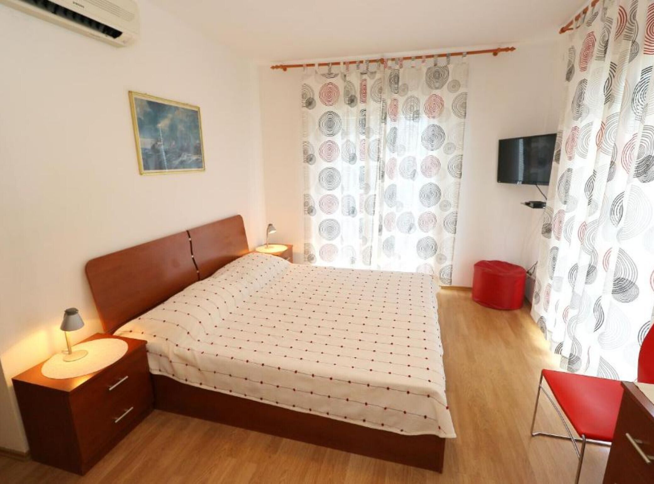 2 soverom, strykejern/-brett, wi-fi og sengetøy