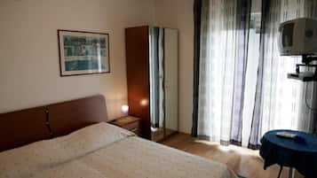 2 chambres, fer et planche Ă  repasser, Wi-Fi, draps fournis