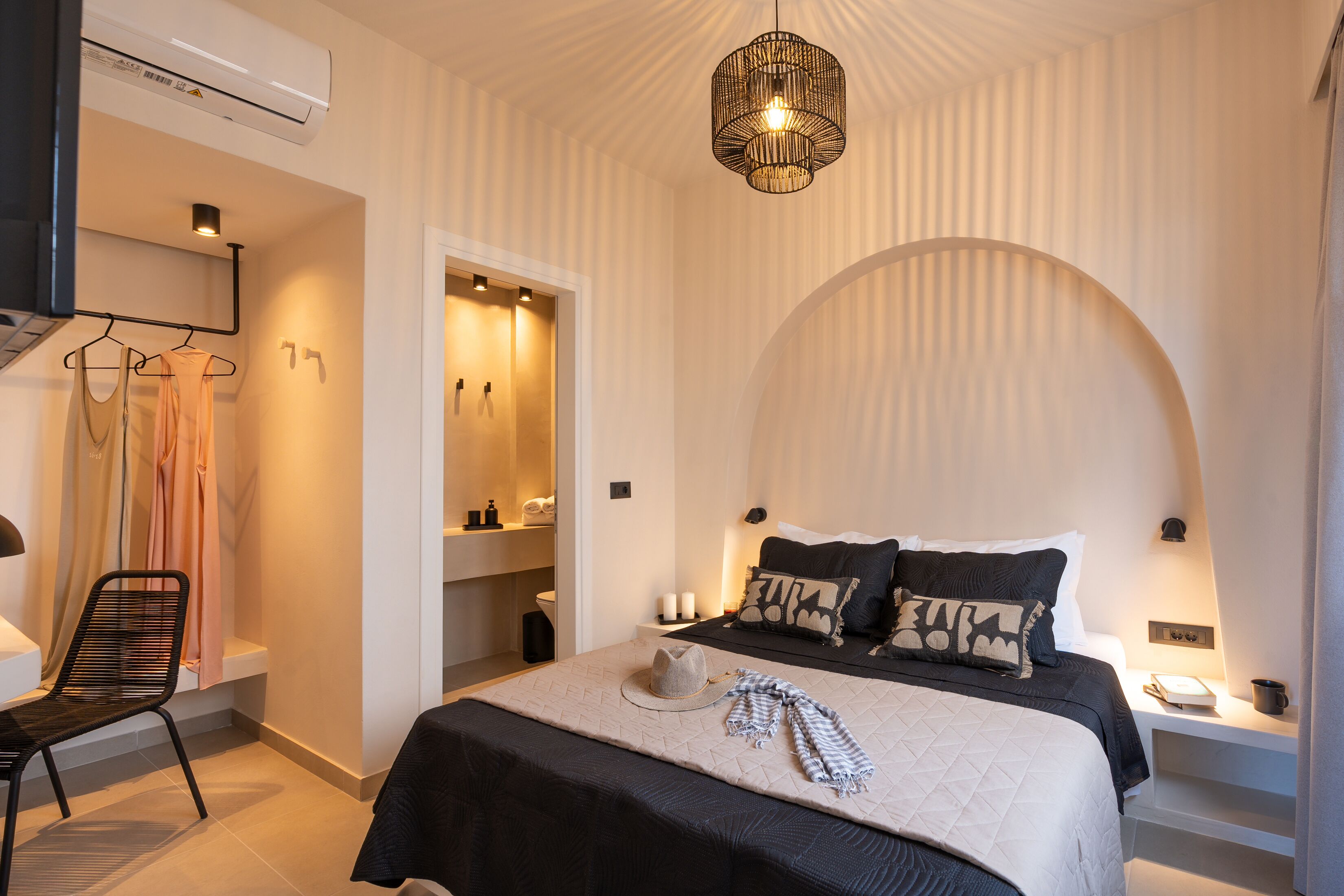 2 bedrooms, in-room safe, blackout curtains, soundproofing