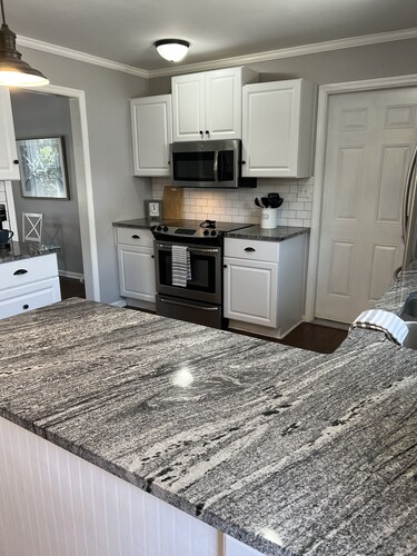 Lovely Home:Close to Medical District:3.2 to Augusta National, for Golf Lovers!
