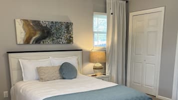 3 bedrooms, desk, free WiFi, bed sheets