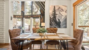 Dining - Truckee Tranquility at The Pinebear Cabin (Truckee)