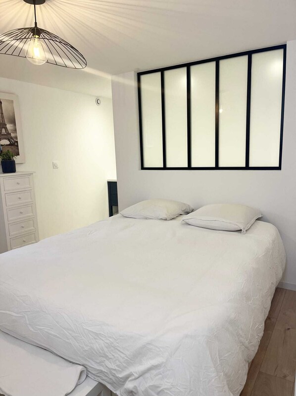 1 quarto, ferros/tábuas de passar roupa, berço de viagem, Wi-Fi