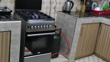 Apartment | Dapur peribadi | Peti sejuk, ketuhar gelombang mikro, ketuhar, dapur