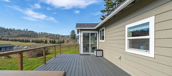 Beautiful Vineyard Villa surrounded by mountains