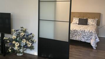 2 soveværelser, skrivebord, strygejern/strygebræt, Wi-Fi