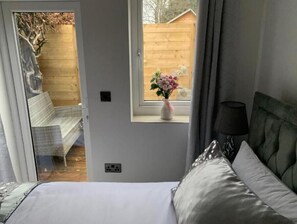 1 soverom, skrivebord, strykejern/-brett og wi-fi (inkludert)