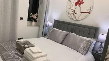 1 bedroom, desk, iron/ironing board, free WiFi