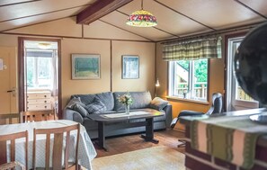 Fireplace - 1 bedroom amazing apartment in Vetlanda (Vetlanda)