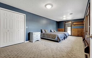 4 habitaciones, wifi gratis y ropa de cama