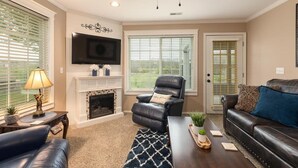 TV, fireplace, offices