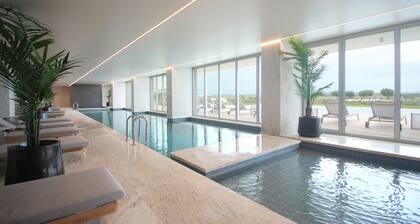 Apartamento de Praia com Vista Para Reserva Natural. Próximo de Vila Piscatória