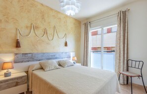 1 dormitorio, tabla de planchar con plancha, wifi gratis y ropa de cama