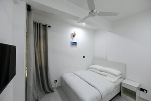 3 soverom, safe på rommet, strykejern/-brett og wi-fi (inkludert)