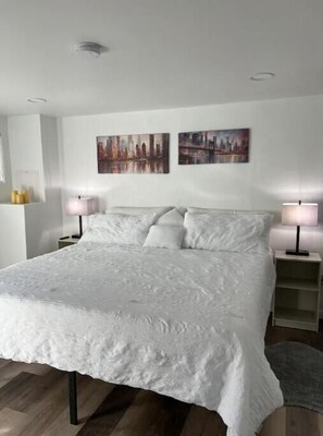 2 bedrooms, desk, iron/ironing board, free WiFi - Prime Location / 2 King Beds / 2 Baths / 2 Separate levels (Salt Lake City)