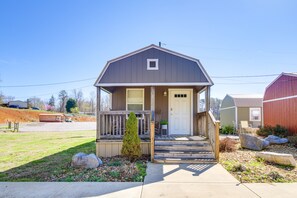 Exterior - 10 Mi to Nat'l Park: Smoky Mountains Getaway (Newport)